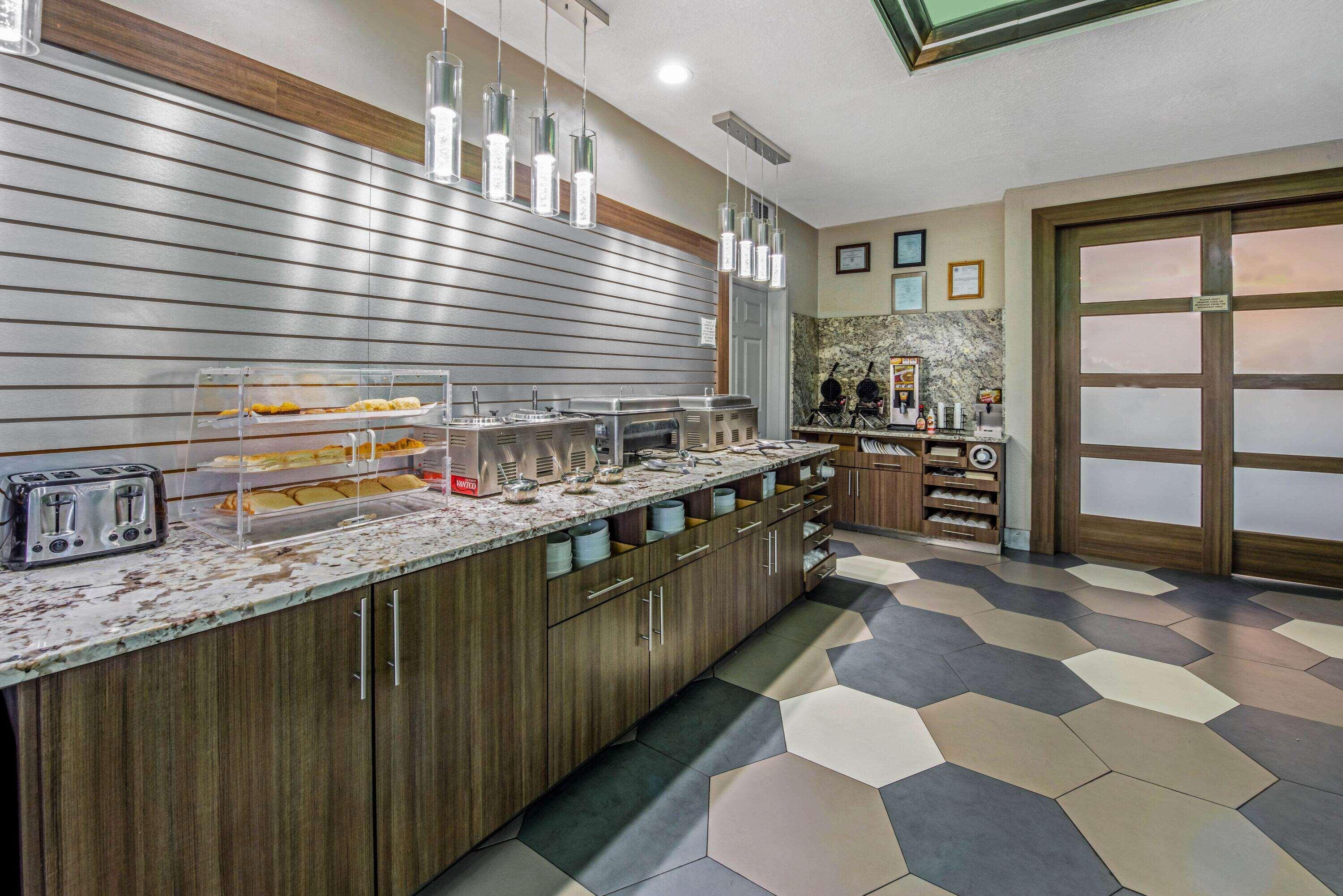 La Quinta Inn & Suite Kingwood Houston Iah Airport 53200 Exterior photo