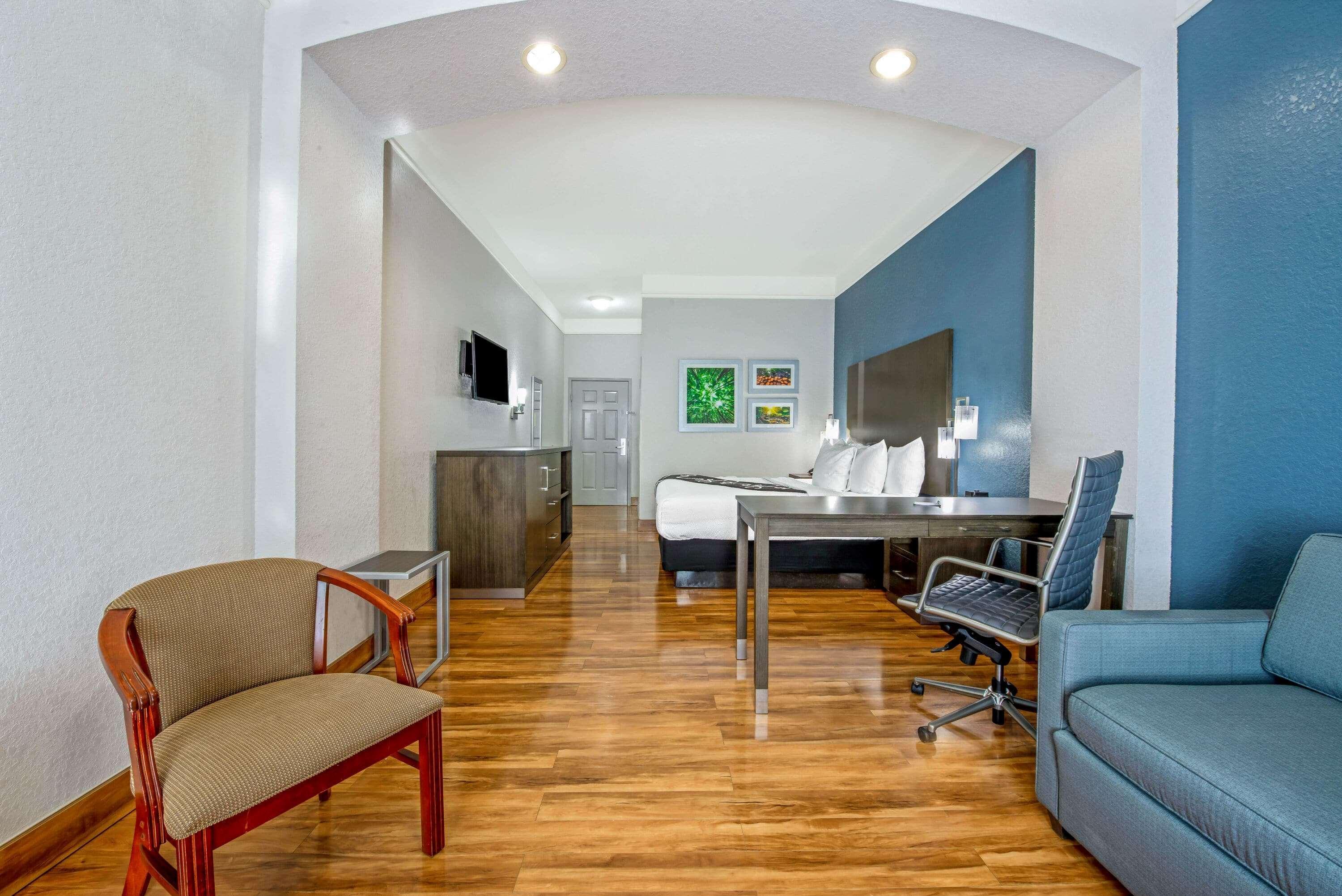 La Quinta Inn & Suite Kingwood Houston Iah Airport 53200 Exterior photo