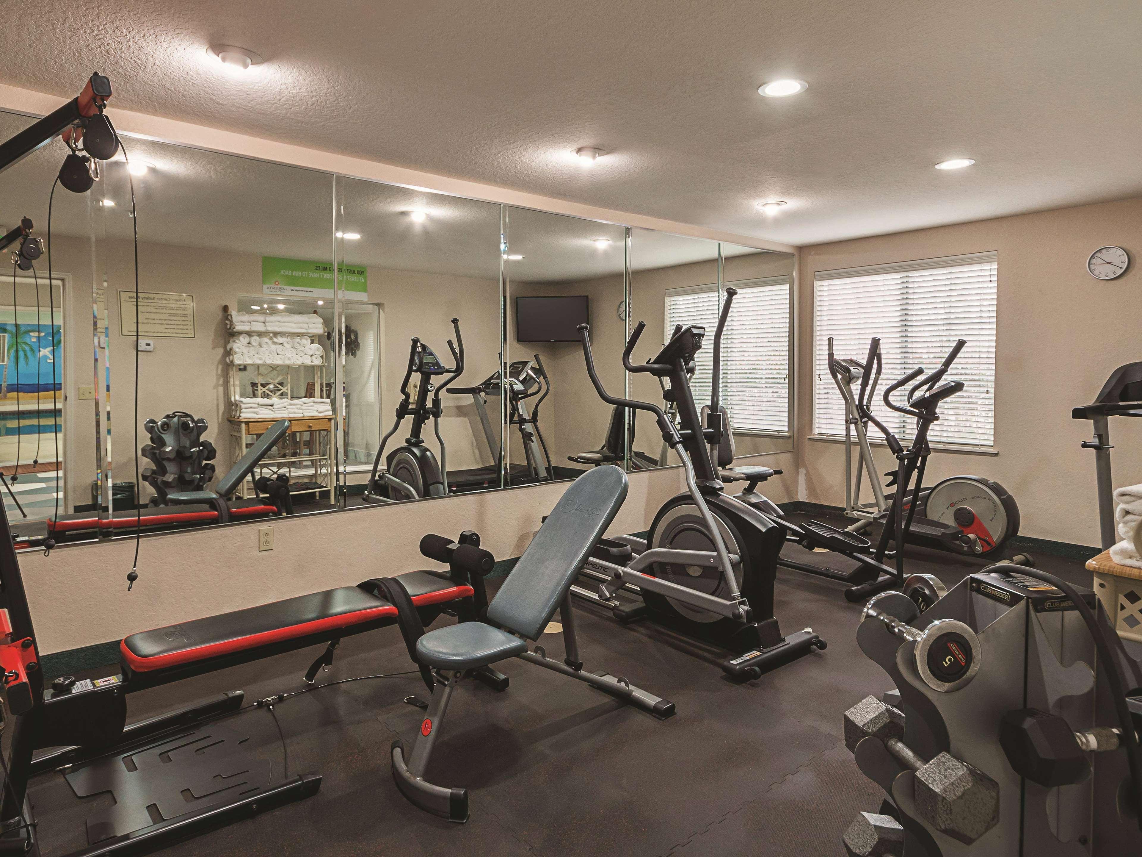 La Quinta Inn & Suite Kingwood Houston Iah Airport 53200 Exterior photo