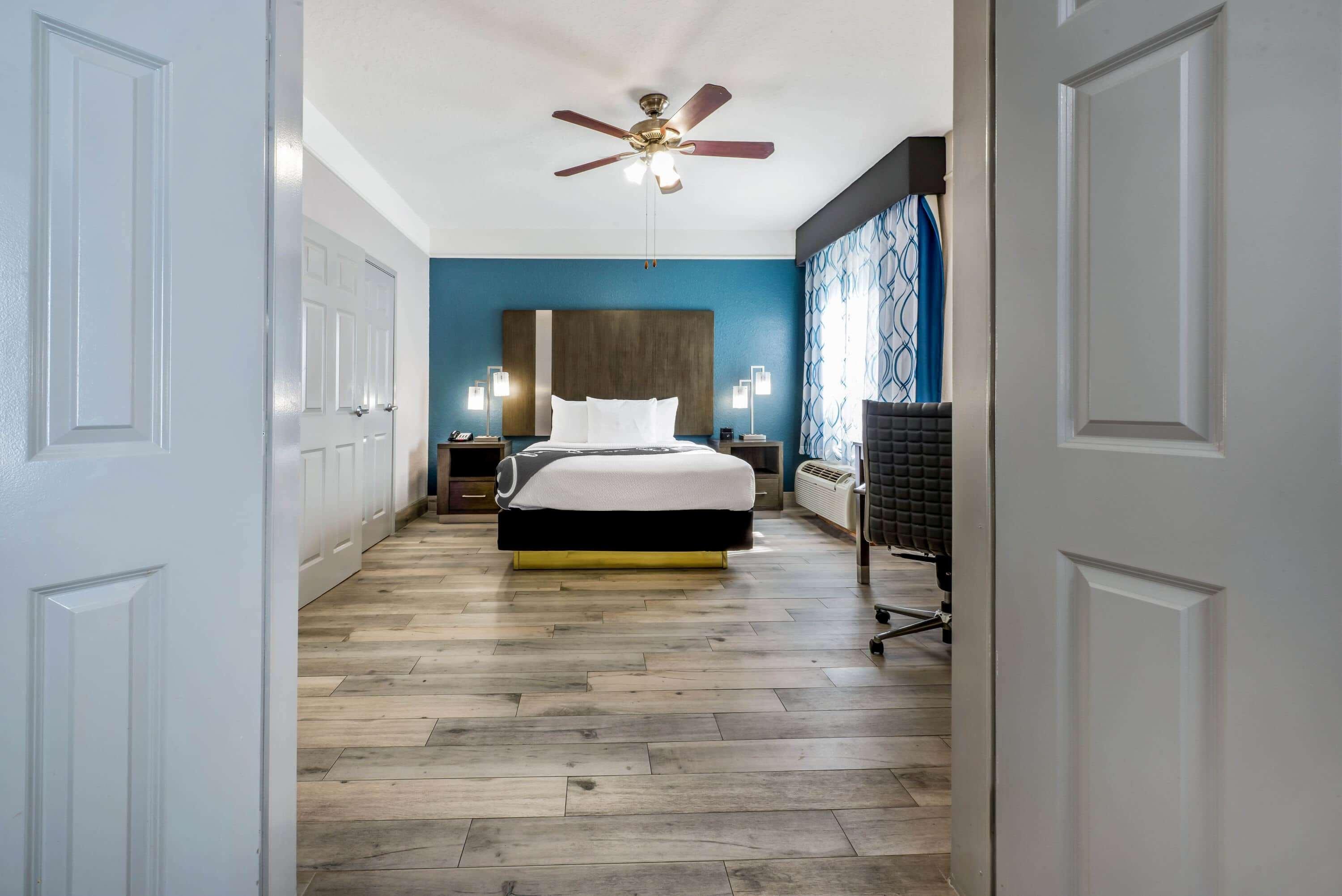La Quinta Inn & Suite Kingwood Houston Iah Airport 53200 Exterior photo